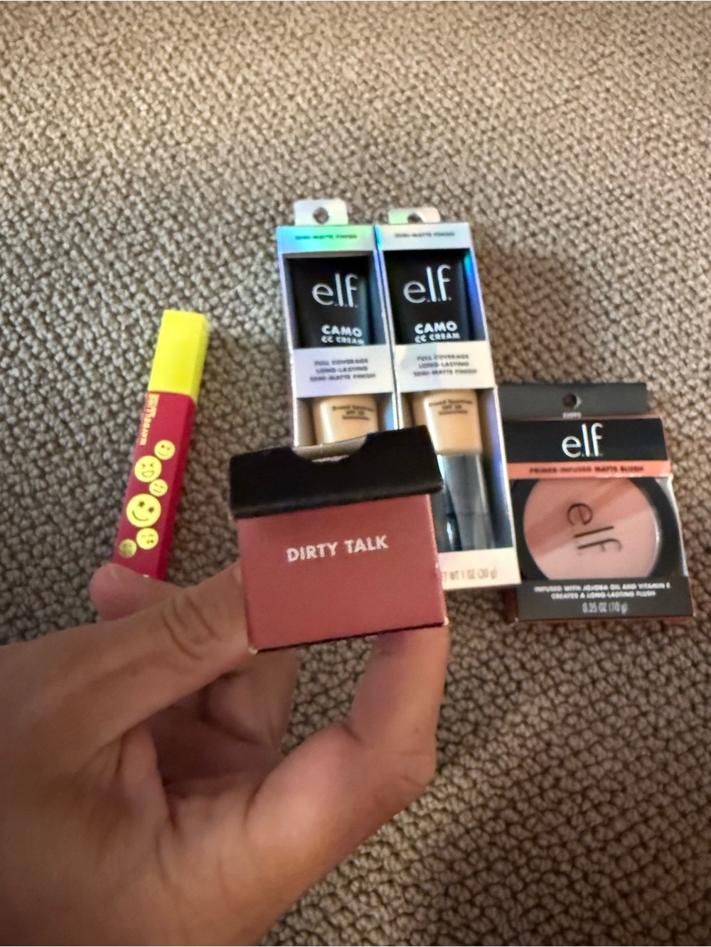Makeup Bundle - Picture 2 of 3
